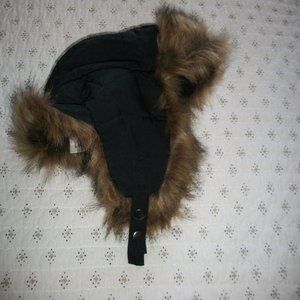 NWT GAP S/M Adult Trapper Hat with Faux Fur